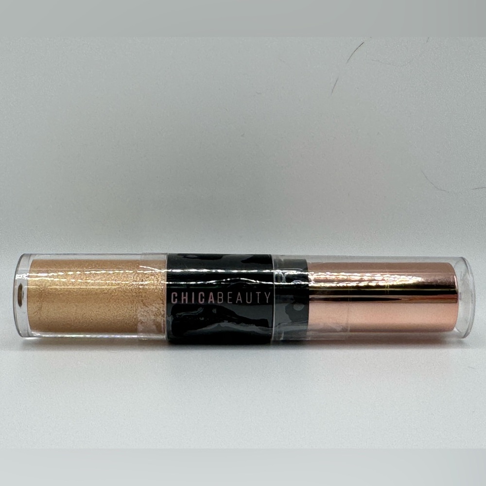 ChicaBeauty Champagne Glow Highlighter Duo